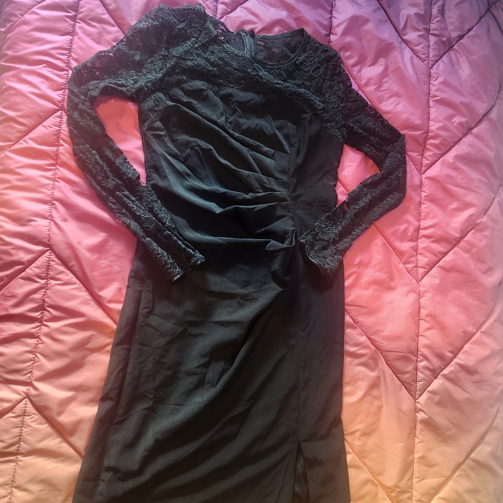 Lace Detail Ruched Bodycon Mini Dress